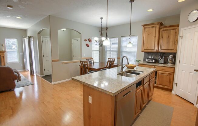 3 Bedroom / 3.5 Bathroom Townhome in Millcreek!