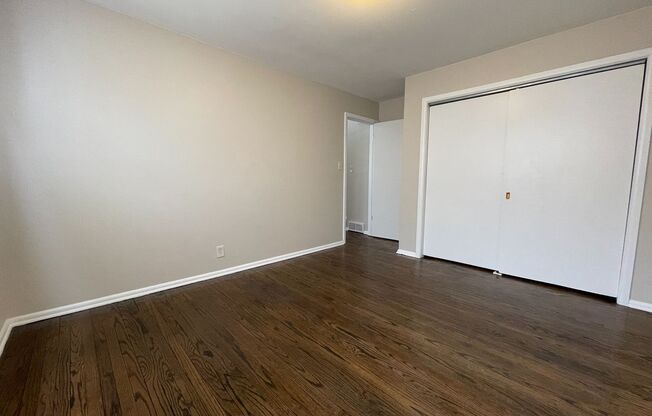 2 beds, 1 bath, 900 sqft, $875, Unit 2