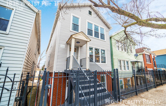 1838 W 21 PL