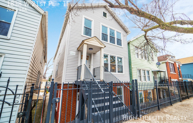 1838 W 21 PL