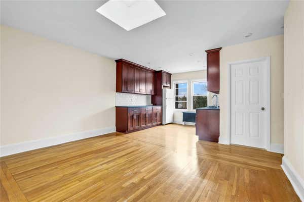 2 beds, 1 bath, 600 sqft, $2,700, Unit 2