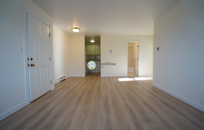 11 Embassy Rd, Brighton MA 04