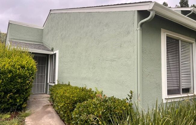 Renovated 3 Bedroom/1 Bath Town Home