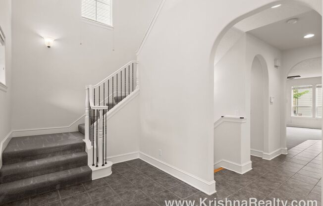 Beautiful Bauer Highlands 4 BD* 2.5 BA* Single Family Home Located Near Findley/Stoller/Sunset Schools!