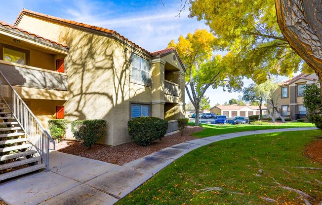 3 Bedroom, 2 Full Bath Condo In Great Location