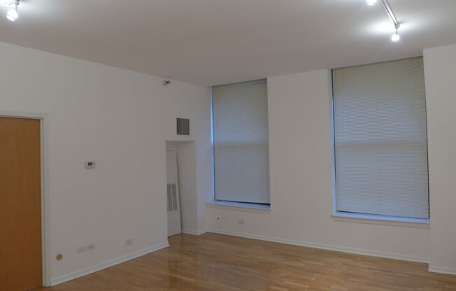 2 beds, 2 baths, 1,250 sqft, $2,850, Unit 02C