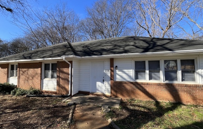 526 HUNTSMOOR DR