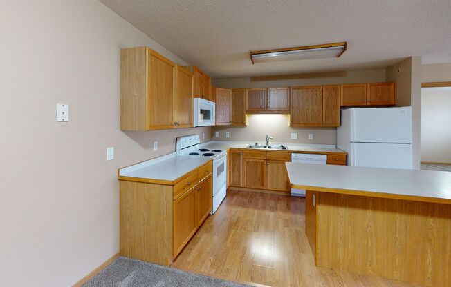 3 beds, 2 baths, 1,352 sqft, $1,595, Unit 2900-1148