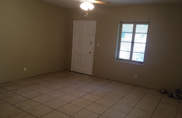 2 beds, 1 bath, $1,683