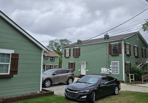 410 RANDALL ST