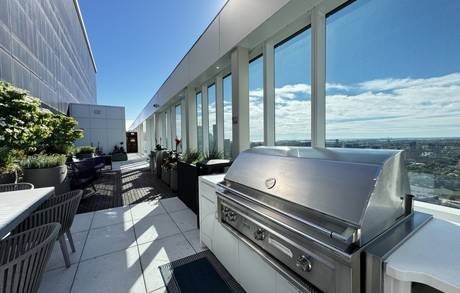 1 bed, 1 bath, 815 sqft, $5,500, Unit 27H