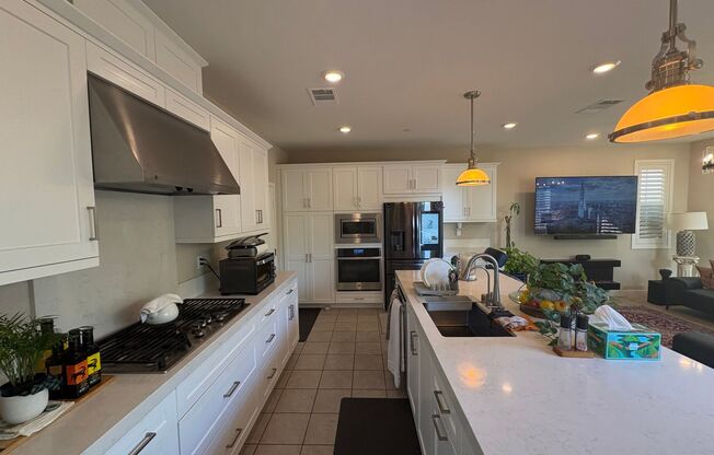 Elegant FULLY FURNISHED 3BR/2.5BA Condo in Carlsbad