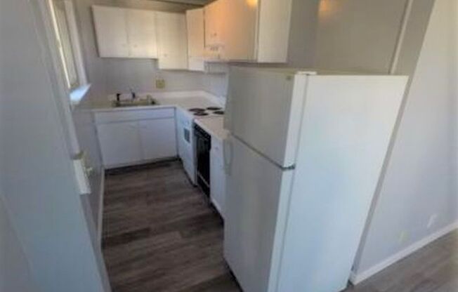 1 bed, 1 bath, 624 sqft, $1,370, Unit 303