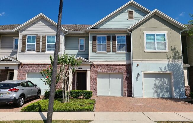 3br 2.5ba at OVIEDO ON THE PARK. Tile floors downstairs, located directly across from pool!!!