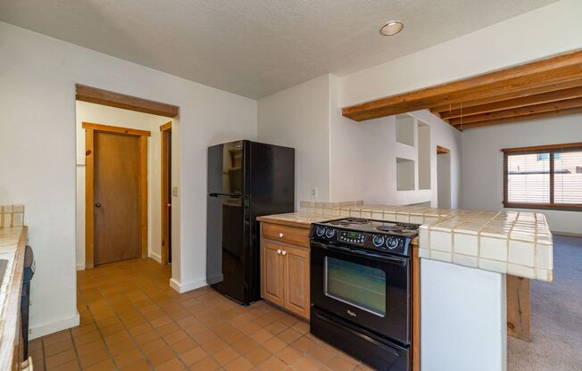 2 beds, 2 baths, $2,500