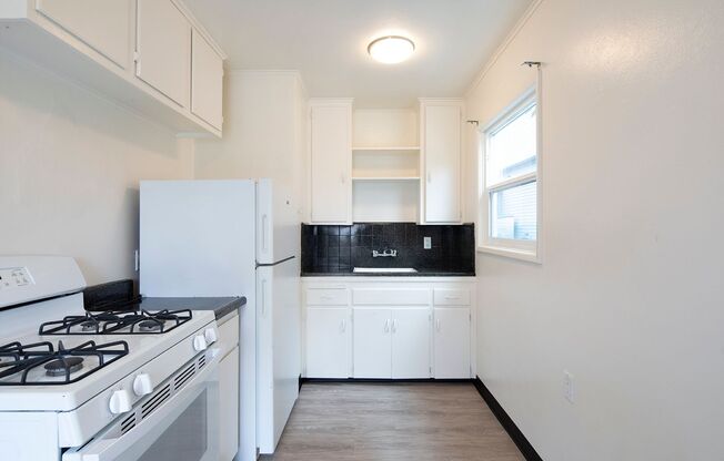 Pacific Heights Apartments