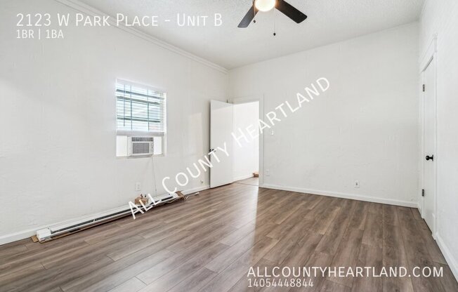 2123 W PARK PL