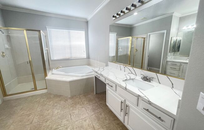 3 beds, 2.5 baths, $3,300