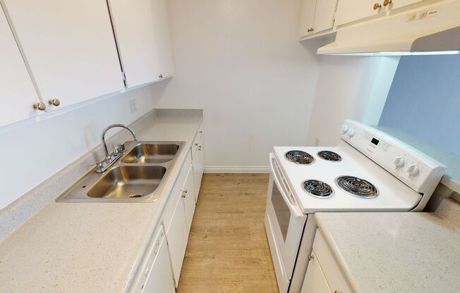 Normandie Apartments ~ JR one bedroom with Parking! CALL NOW!