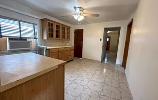 2 beds, 1 bath, $1,400, Unit 1