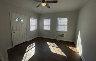 Studio, 1 bath, 300 sqft, $595, Unit Guest House