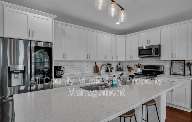 5906 MORROW RD