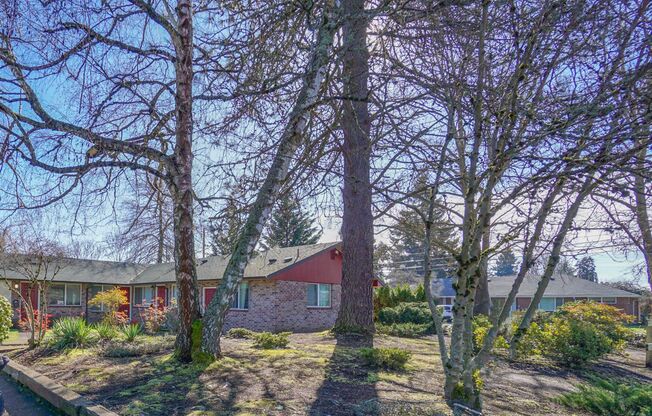 Meadowlark Apartments