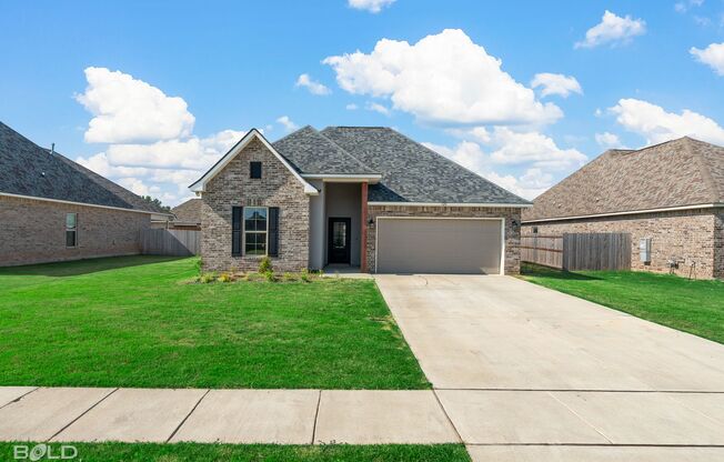 Check Out this 3 bed 2 bath in Canes Landing!