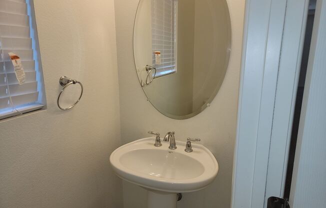 Fabulous 4 Bedroom Home in Southwest for Rent