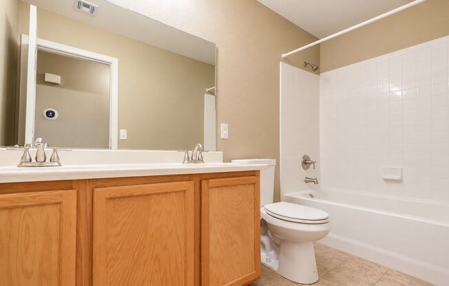 3 beds, 2 baths, $1,700