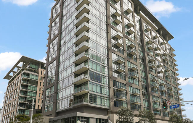 1 bed, 1 bath, 880 sqft, $2,800, Unit 1605
