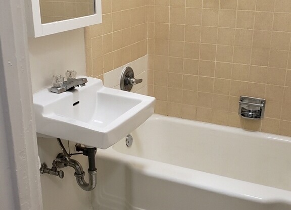Studio, 1 bath, $2,125, Unit 504