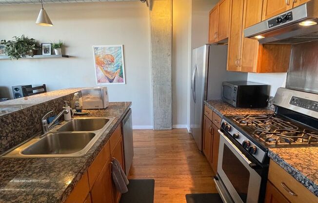 1 bed, 1.5 baths, $2,450, Unit #204