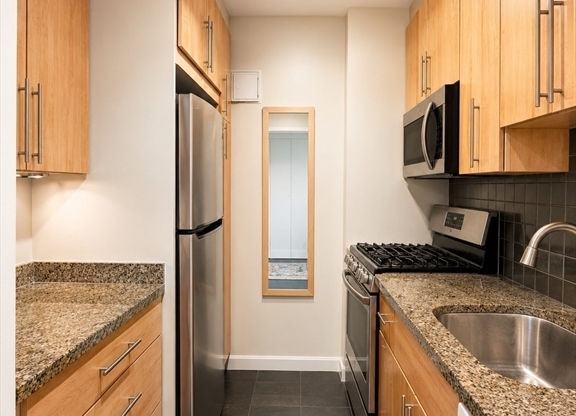 Studio, 1 bath, 605 sqft, $3,600, Unit 26K