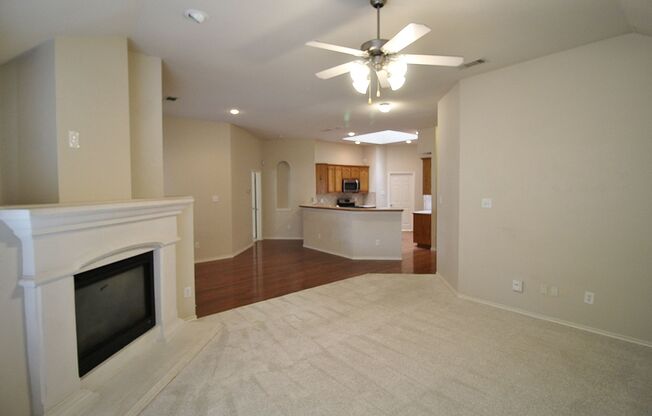 Fabulous 3/2/2 in Summit Park For Rent!