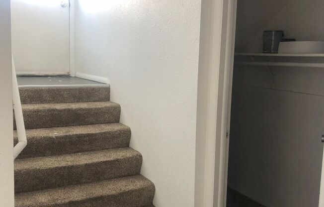 2 bedroom 1 bath Centrally Located Apartment