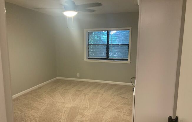 3 beds, 1 bath, 1,170 sqft, $1,795