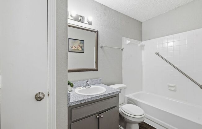 Woodland HIlls Apartments