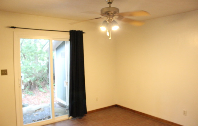 2 beds, 2 baths, $1,200