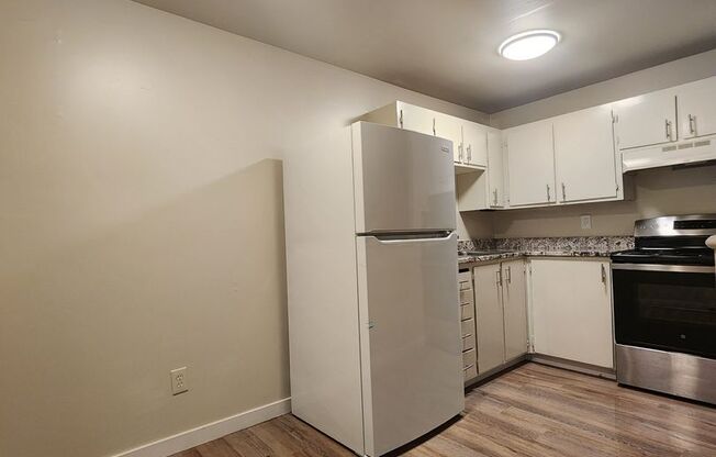 Cherry St 2620 E