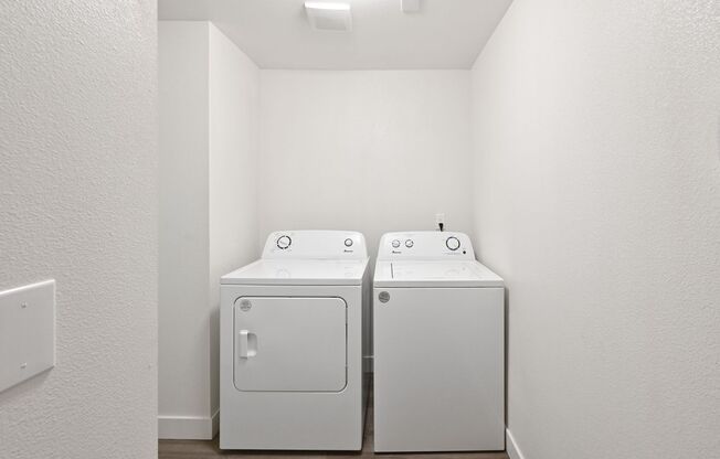 1 bed, 1 bath, 750 sqft, $1,940, Unit 104