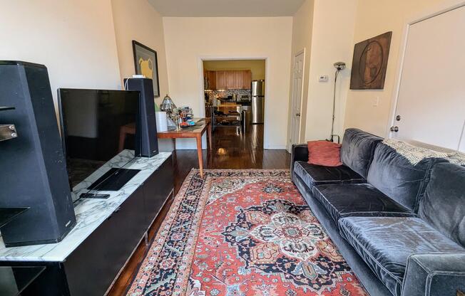 434 MARKS AVE 1