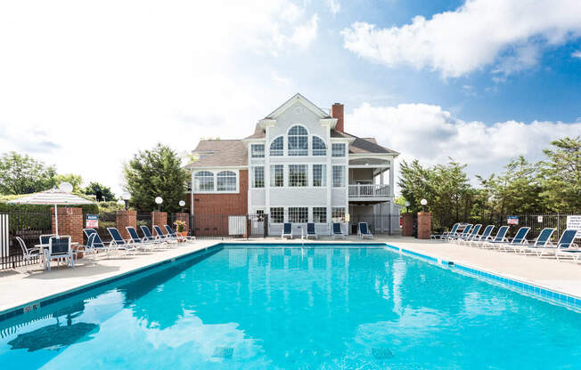 Large Pool at Sundance Apartments, Indiana, 46237