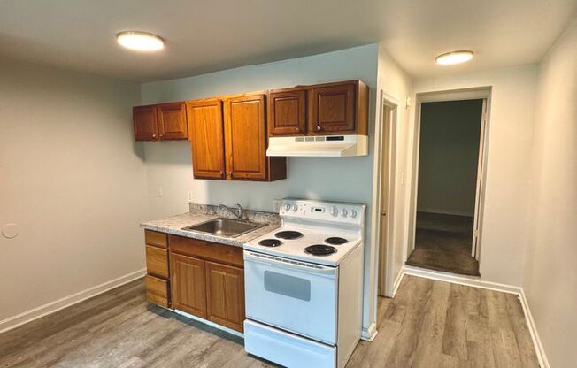 1 bed, 1 bath, 500 sqft, $875, Unit 616-01