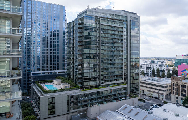 2 beds, 2 baths, 1,170 sqft, $4,000, Unit 1810