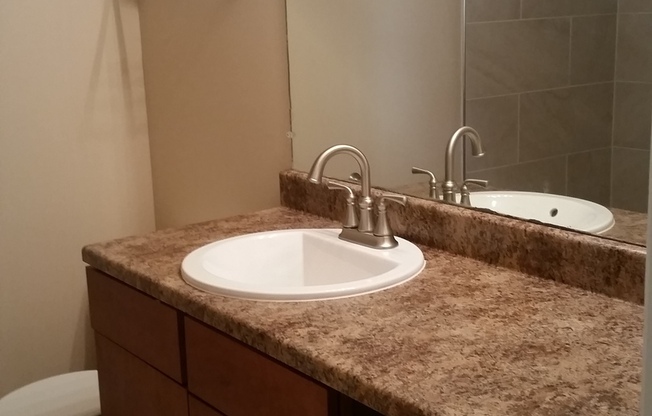 2 beds, 2 baths, 1,075 sqft, $1,295, Unit 112