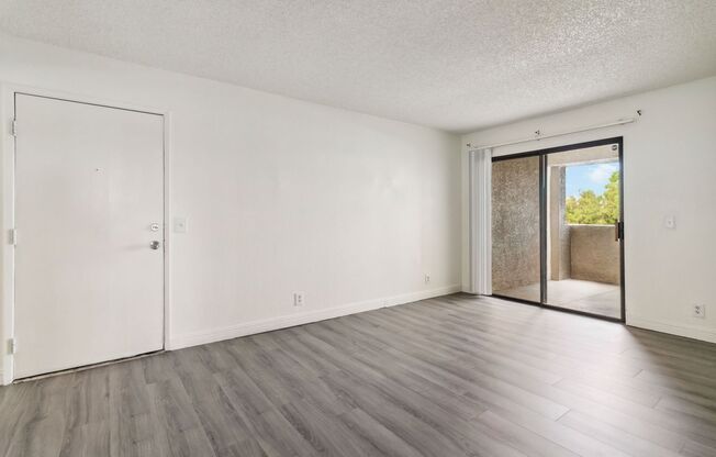 Updated 3 Bedroom Condo in Desert Shores Villas