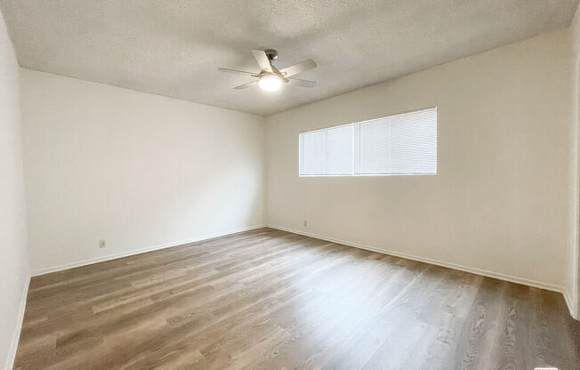 2 beds, 1.5 baths, 1,350 sqft, $3,000, Unit 5