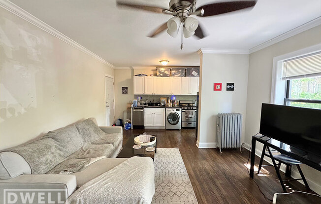 2535 N Seminary Ave