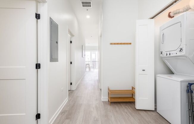 3 beds, 3 baths, 1,200 sqft, $3,600, Unit 105-1